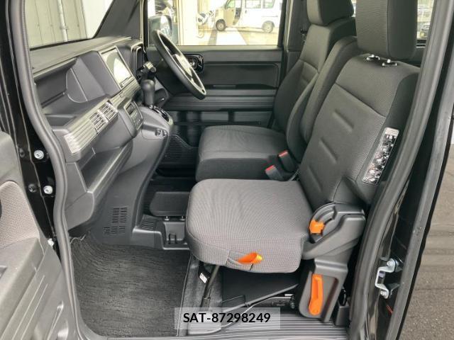 Honda N-VAN 2025-03 8012460-5
