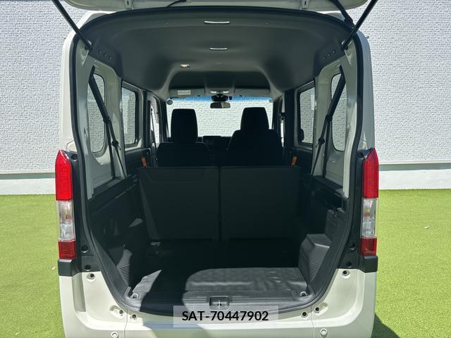 Honda N-VAN 2018-12 8011770-13