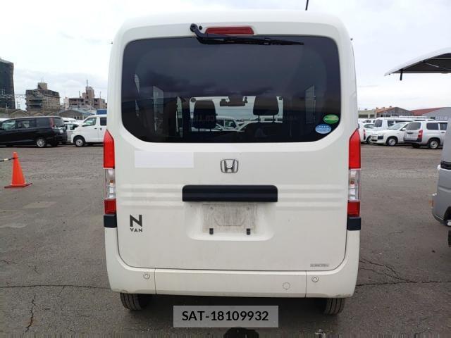 Honda N-VAN 2019-06 8012067-3