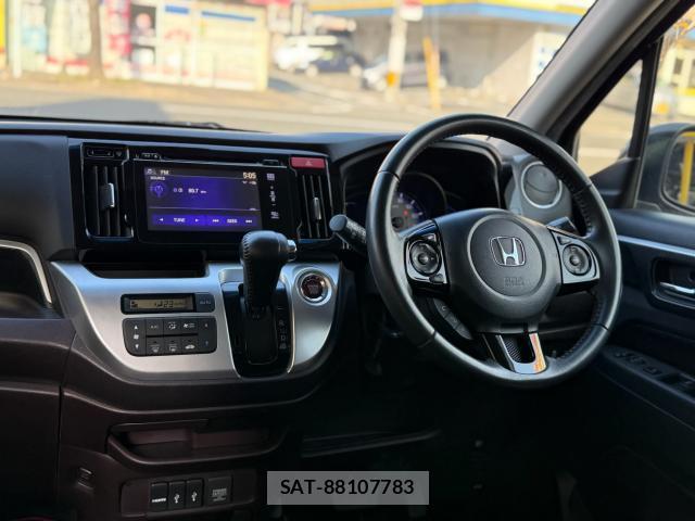 Honda N-WGN 2014-02 8006778-4