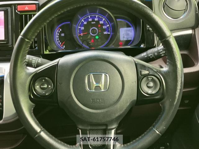 Honda N-WGN 2015-06 8006803-15