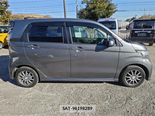 Honda N-WGN 2015-11 8007479-7
