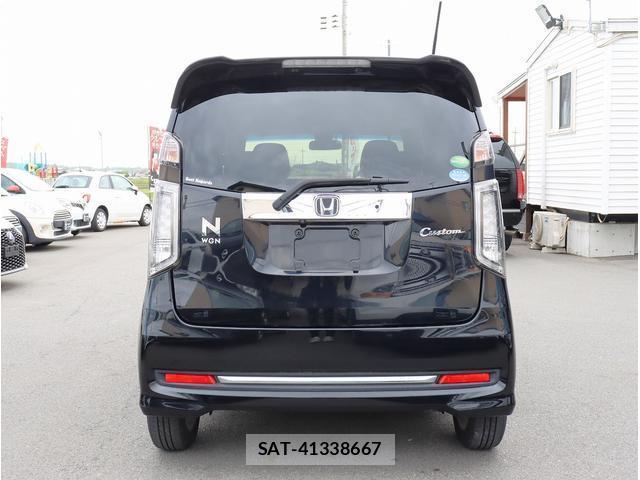 Honda N-WGN 2017-03 8008421-7
