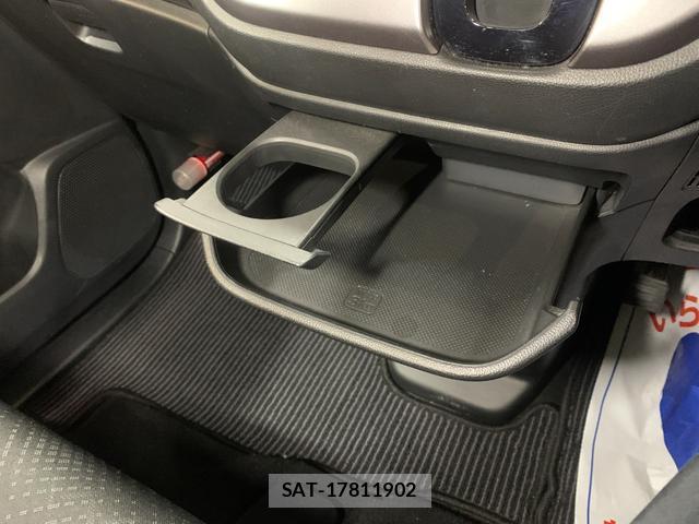 Honda N-WGN 2016-11 8011912-9