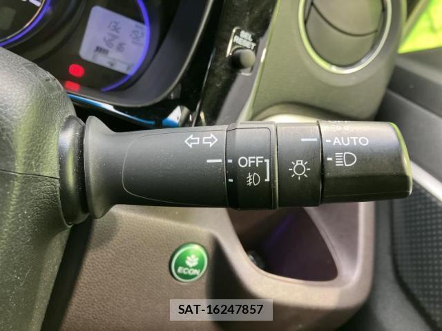 Honda N-WGN 2015-06 8012218-15
