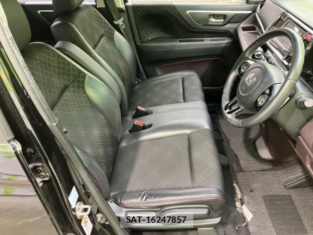 Honda N-WGN 2015-06 8012218-3