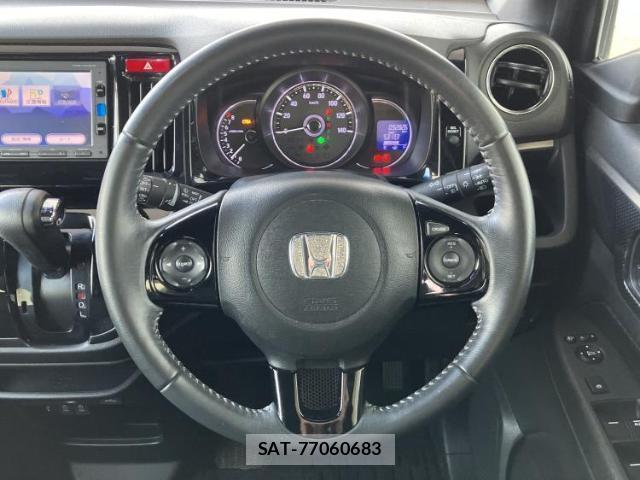 Honda N-WGN 2017-09 8012367-13