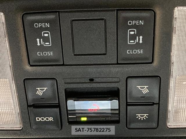 Toyota NOAH 2023-09 8003894-6