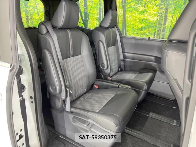 Toyota NOAH 2026-01 8004914-7