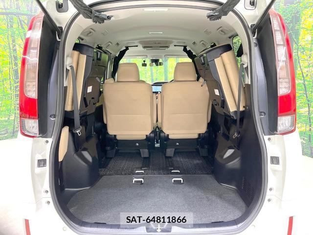 Toyota NOAH 2016-11 8005007-10