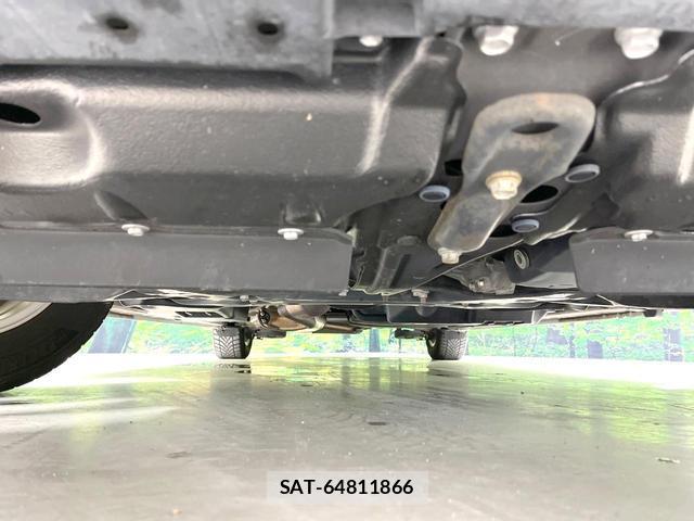 Toyota NOAH 2016-11 8005007-18