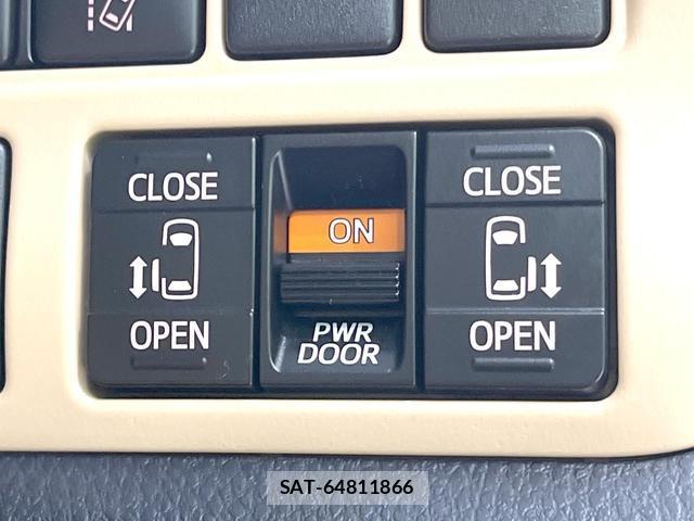 Toyota NOAH 2016-11 8005007-2