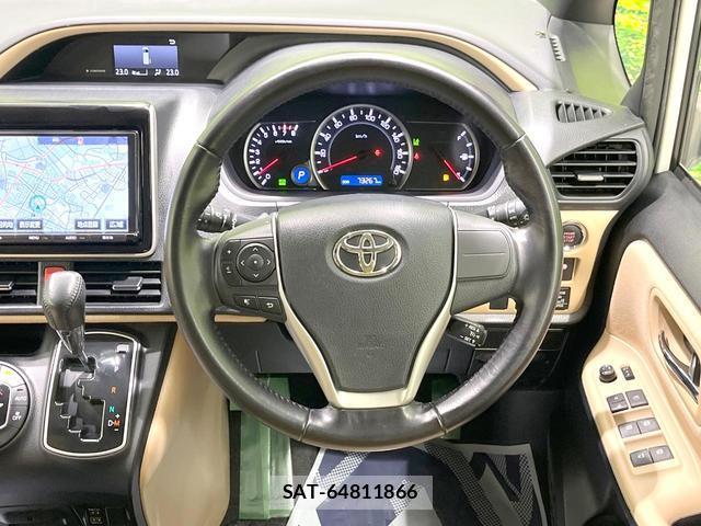 Toyota NOAH 2016-11 8005007-6