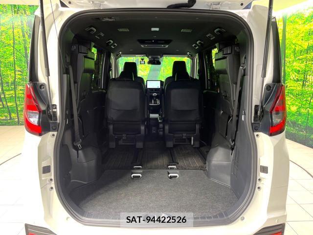 Toyota NOAH 2024-03 8005021-11