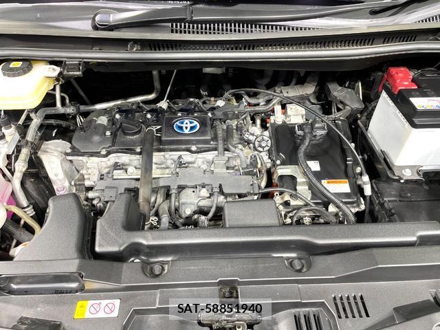 Toyota NOAH 2023-06 8005040-17