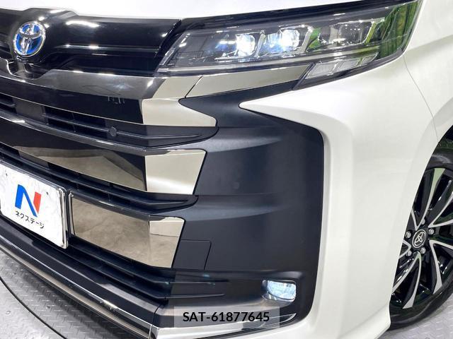 Toyota NOAH 2023-06 8005047-13