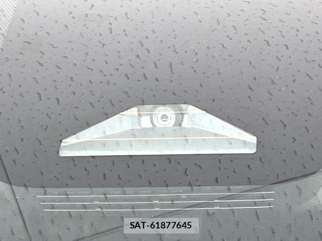 Toyota NOAH 2023-06 8005047-7