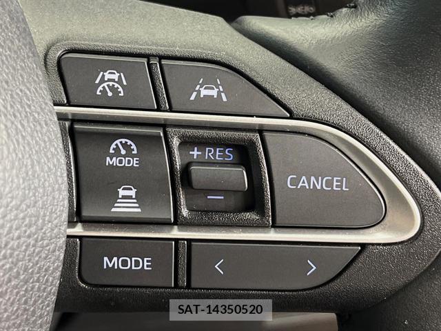 Toyota NOAH 2022-06 8005215-12