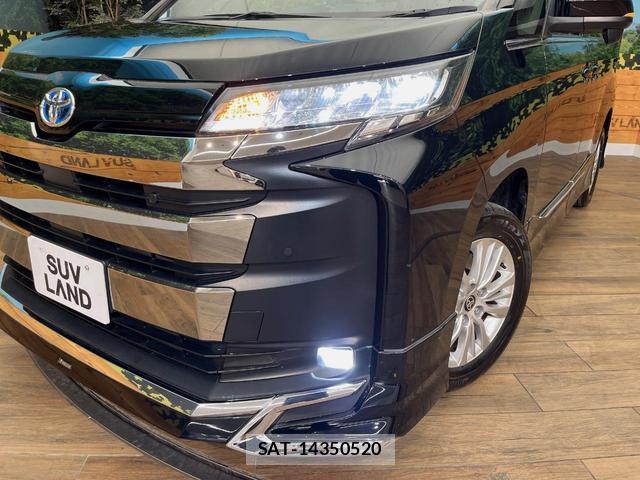 Toyota NOAH 2022-06 8005215-18