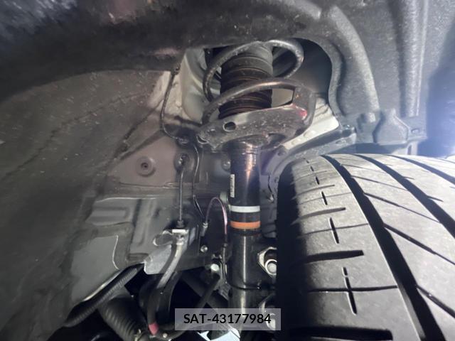 Toyota NOAH 2026-02 8005326-19