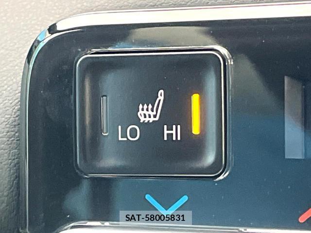 Toyota NOAH 2025-03 8006142-6