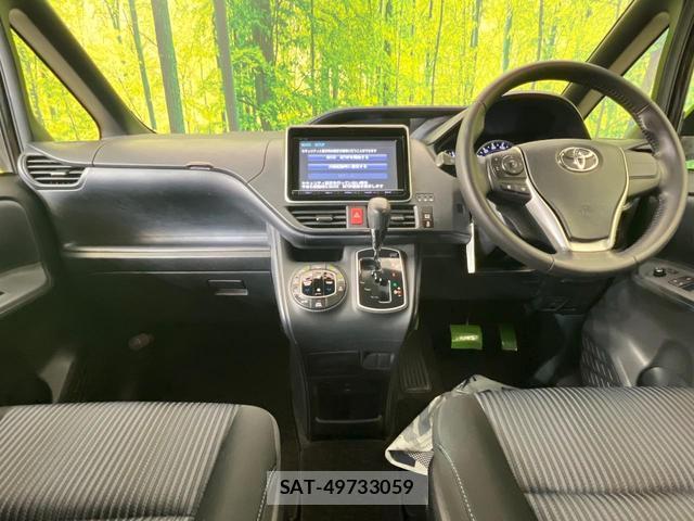Toyota NOAH 2014-11 8006386-1