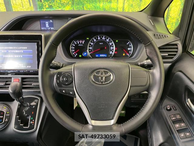 Toyota NOAH 2014-11 8006386-11