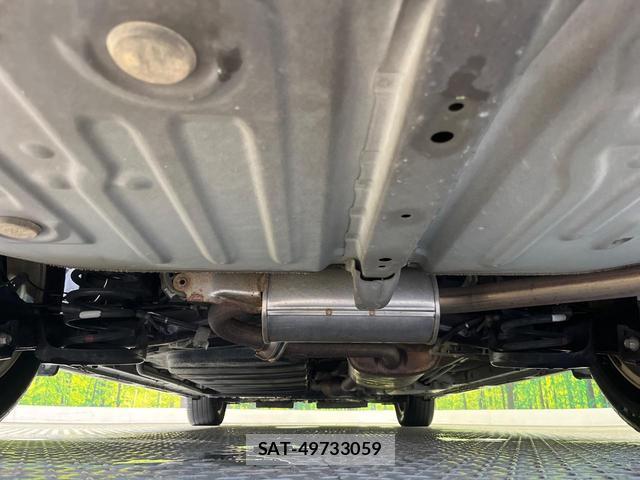 Toyota NOAH 2014-11 8006386-18