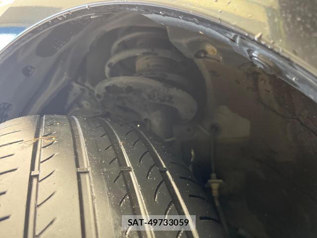 Toyota NOAH 2014-11 8006386-19