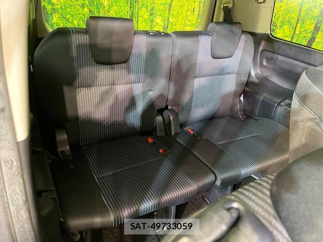 Toyota NOAH 2014-11 8006386-9