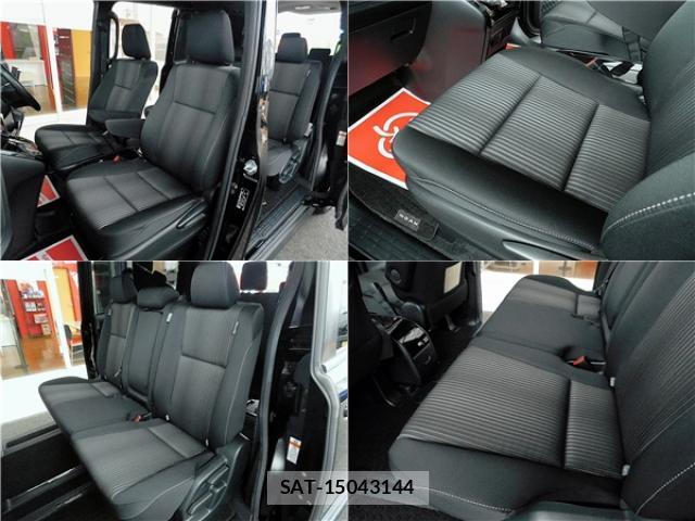 Toyota NOAH 2017-07 8007188-12
