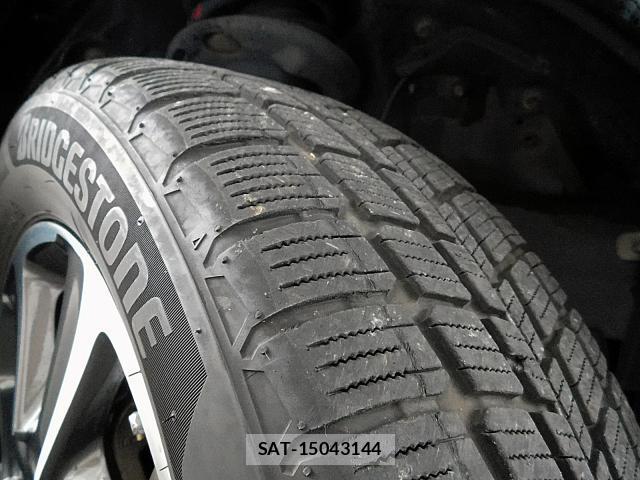 Toyota NOAH 2017-07 8007188-16