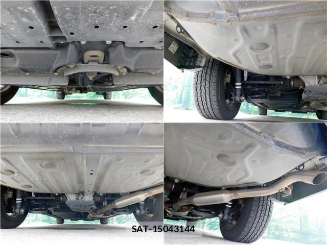 Toyota NOAH 2017-07 8007188-18
