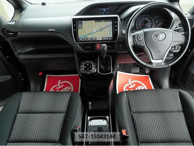 Toyota NOAH 2017-07 8007188-5