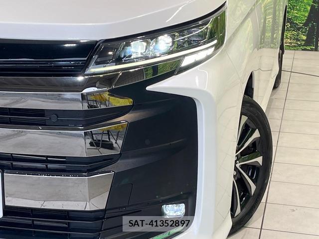 Toyota NOAH 2022-02 8007875-12