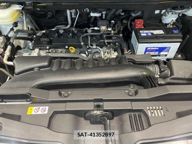 Toyota NOAH 2022-02 8007875-14