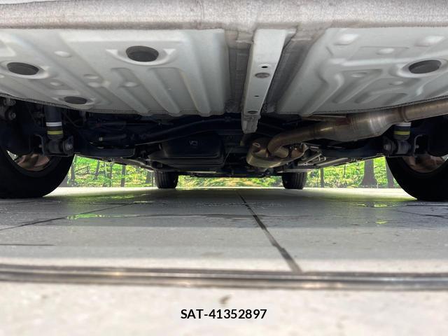 Toyota NOAH 2022-02 8007875-15