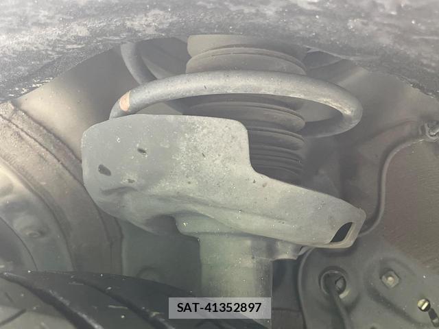 Toyota NOAH 2022-02 8007875-16