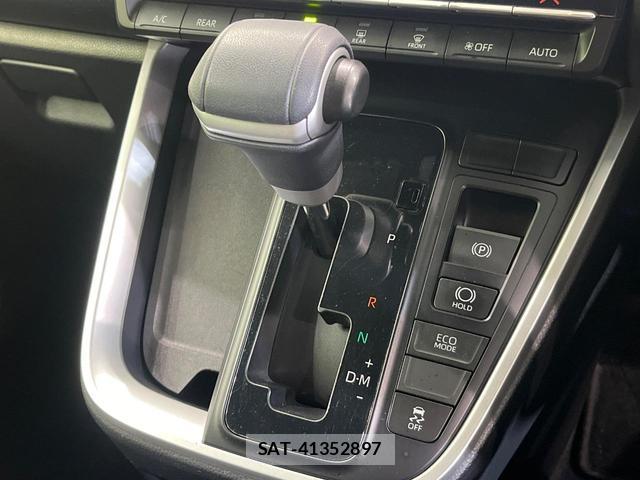 Toyota NOAH 2022-02 8007875-19