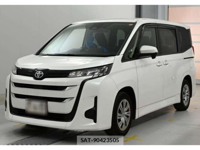 Toyota NOAH 2025-02 8008184-0