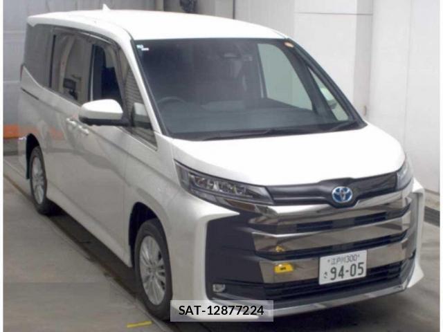 Toyota NOAH 2025-05 8008199-0