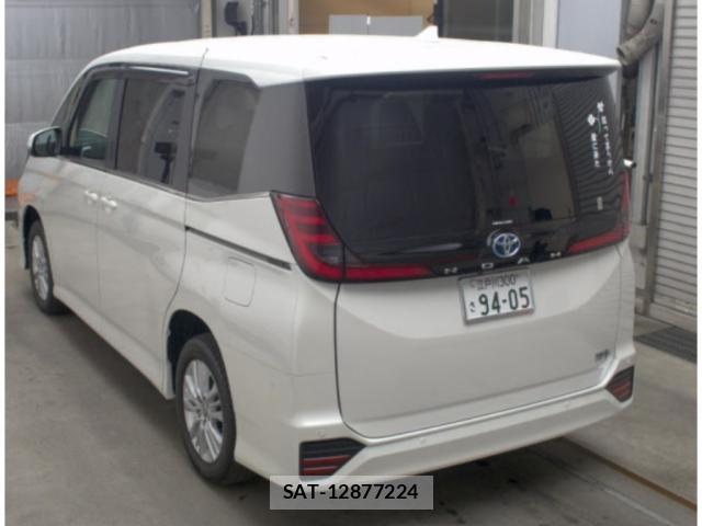 Toyota NOAH 2025-05 8008199-1