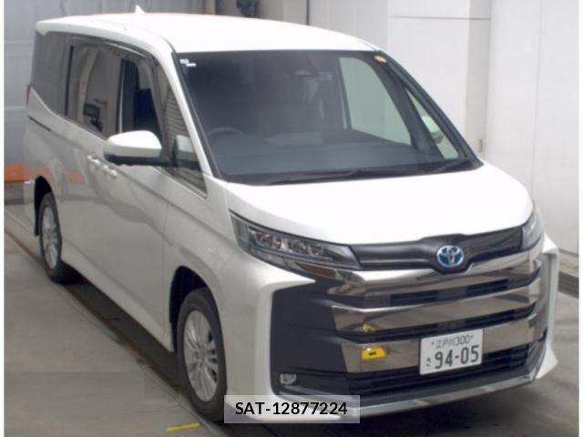 Toyota NOAH 2025-05 8008199-3