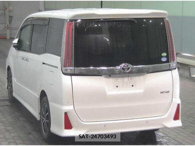 Toyota NOAH 2019-05 8008222-1