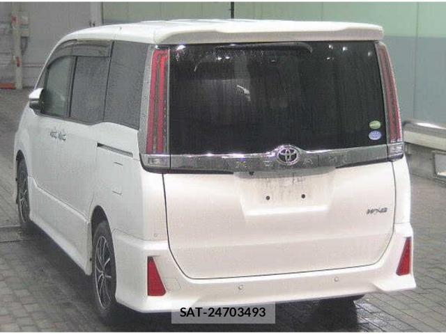 Toyota NOAH 2019-05 8008222-3