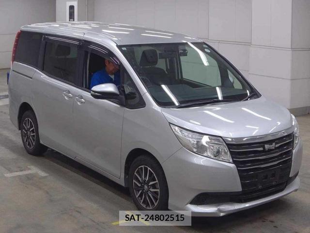 Toyota NOAH 2015-07 8008239-3