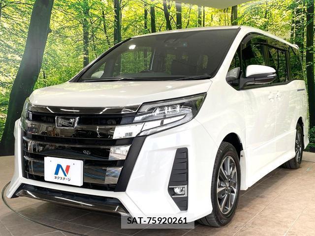 Toyota NOAH 2017-10 8008548-9