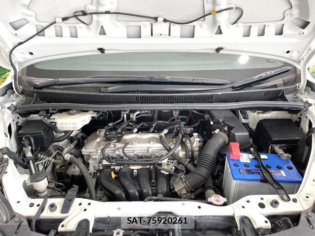 Toyota NOAH 2017-10 8008548-10