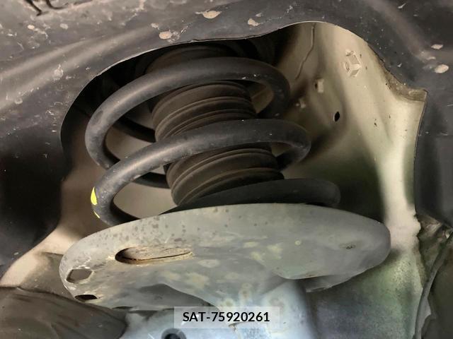 Toyota NOAH 2017-10 8008548-12