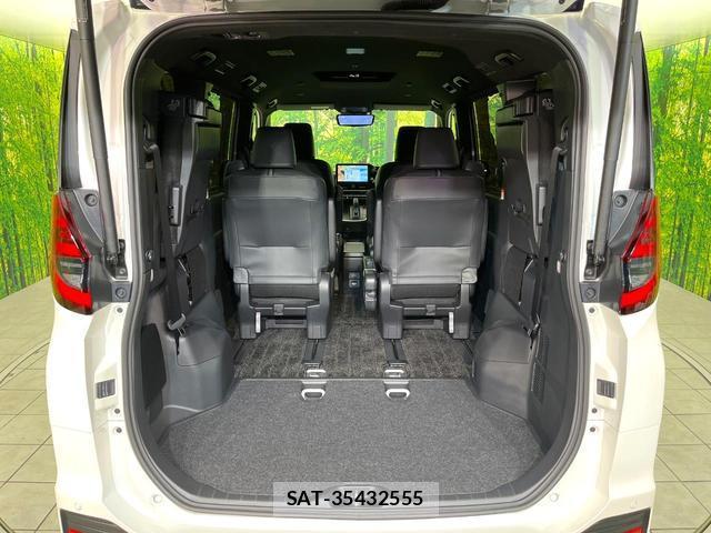 Toyota NOAH 2025-03 8008705-9